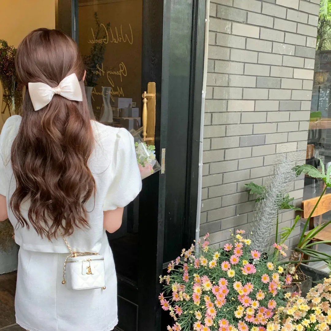 玉笼困凤